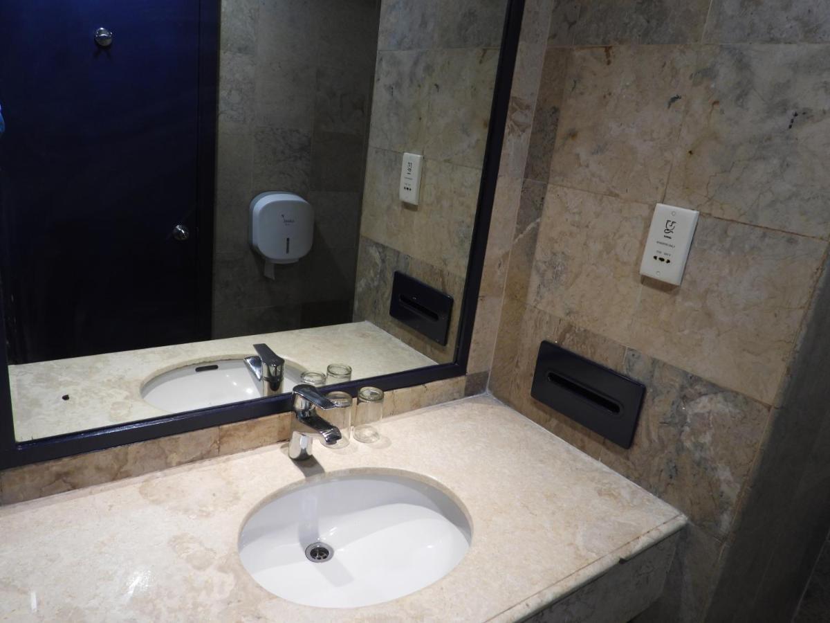 Maxwell Hotel Dżakarta Zewnętrze zdjęcie
