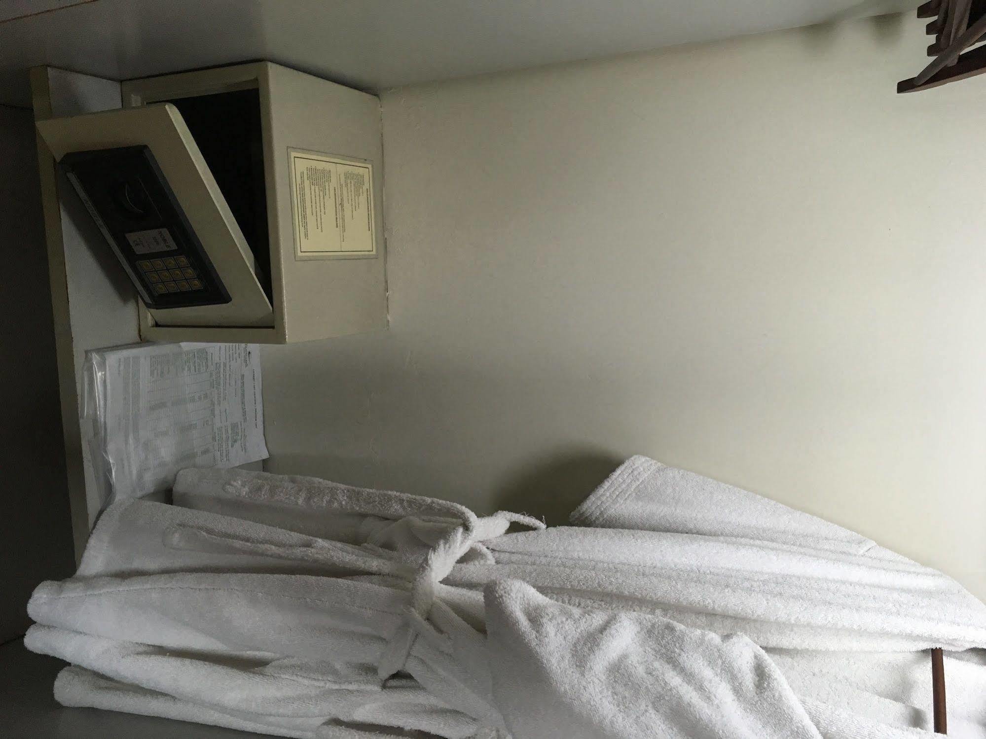 Maxwell Hotel Dżakarta Zewnętrze zdjęcie