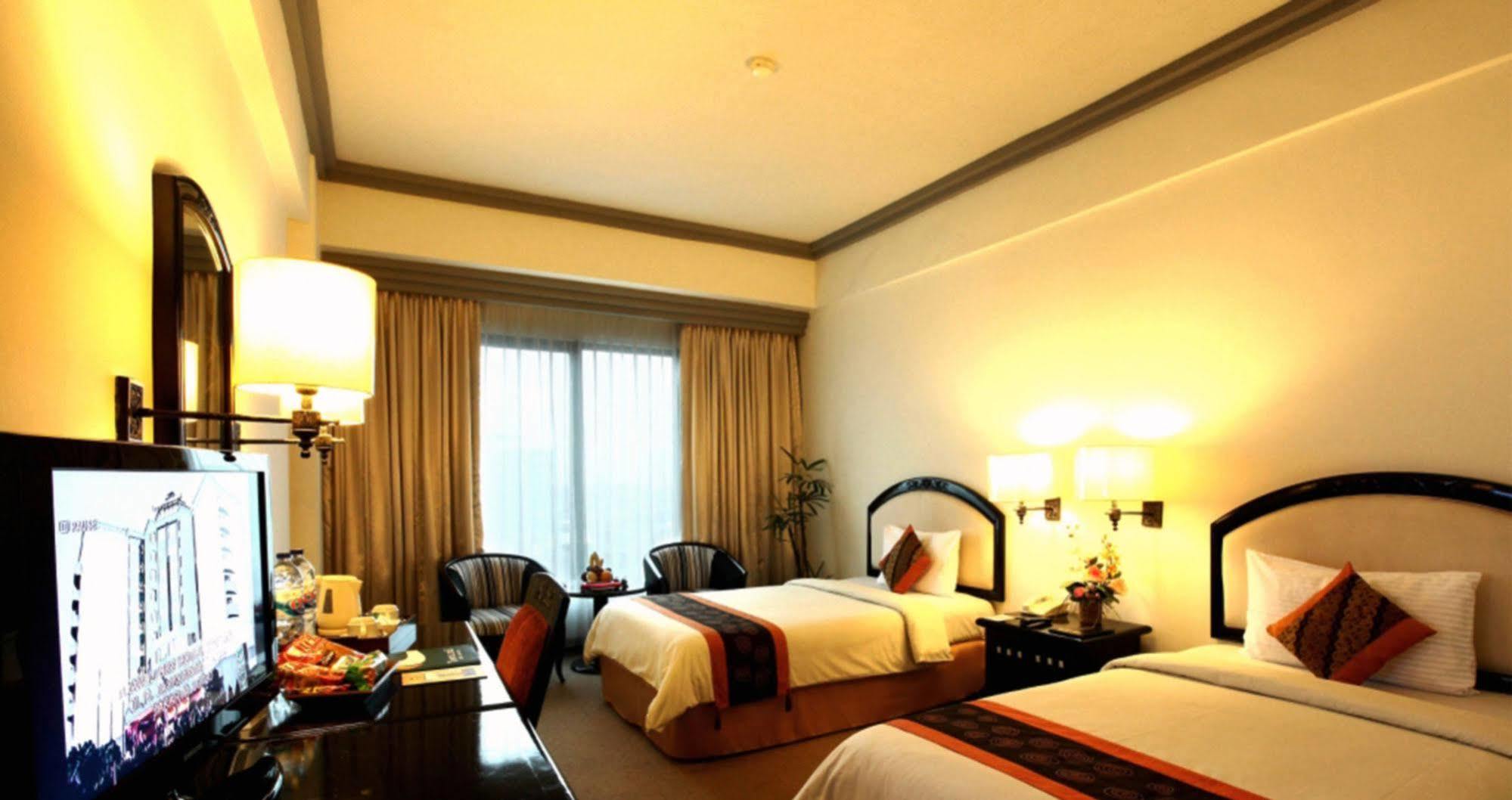 Maxwell Hotel Dżakarta Zewnętrze zdjęcie